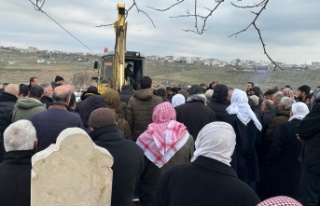 Hikmet Şayık toprağa verildi