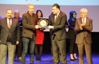 Şırnak'lı gazeteci ödül aldı