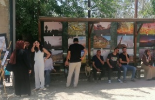 Fotoğraf sergisinde İdil'in güzel resimleri...