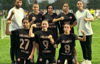 Cizre Kız Futbol takımı Türkiye Şampiyonasına...