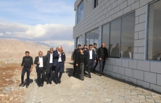 Cizre Belediye Başkan'ından oto galeriye ziyaret