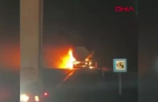 Akaryakıt yüklü tanker alev aldı