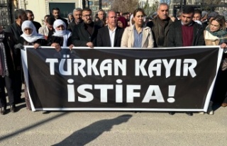 DEM Parti 'istifa çağrısı 'için yürüyüş...
