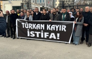 Türkan Kayır'ın istifa etmesi için basın...