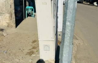 Elektrik panoları hayatı olumsuz etkiliyor