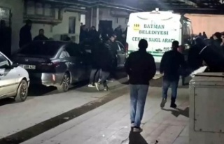 Aracında silahlı saldırıya uğradı