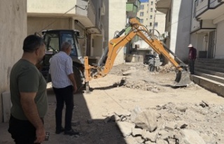 Parke taş çalışmaları başladı