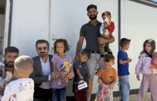 Konteynerda yaşayan aileye ziyaretler devam ediyor