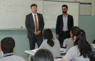 Milli Eğitim Müdürü öğrencilerin eğitim coşkusuna...