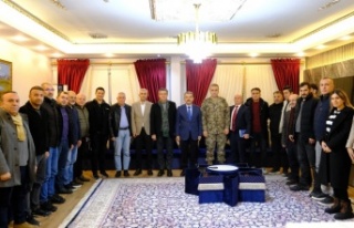 Vali Ekici Gazetecilerle bir araya geldi