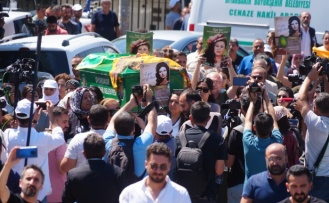 Ayşe Şan Dengbejler eşliğinde toprağa verildi