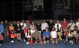 Cizre’de İlk Tenis turnuvası düzenlendi