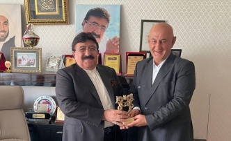 Başkan Özalp’tan eski vakile vefa ziyaretti