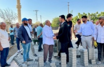 Yarbaşı köyünde parke taşı çalışması