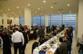 Şırnak üniversitesinde akedemik personel iftarda bir araya geldi