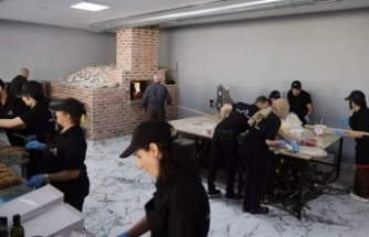 Süryani işadamı pizza salonu açtı