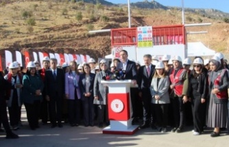 Bakan Bayraktar kadın Mühendislerle Gabar dağına çıktı