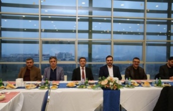 Üniversite’de Geleneksel İftar yemeği