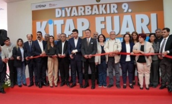 Diyarbakır’da kitap fuarı açıldı