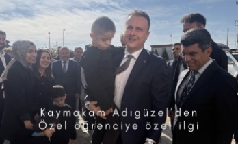 Kaymakam Adıgüzel, Özel Öğrenciyi Kucaklayarak Etkinliğe Katıldı