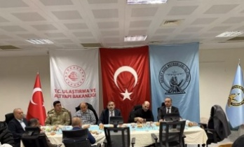 Havalimanında İftar yemeği