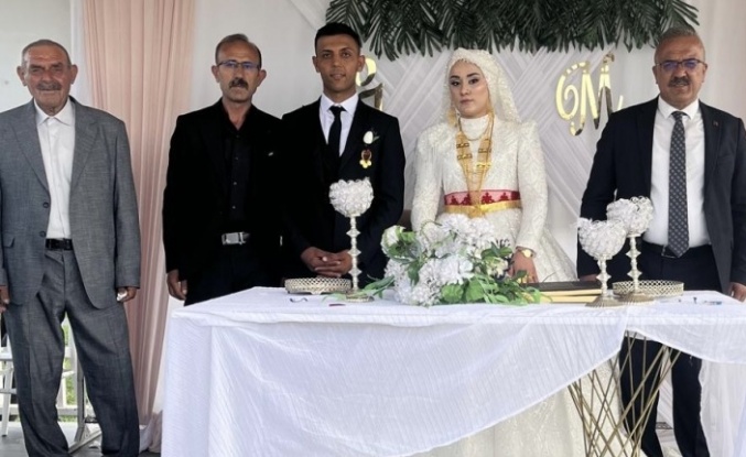 Eren ve Karakol çifti dünya evine girdi