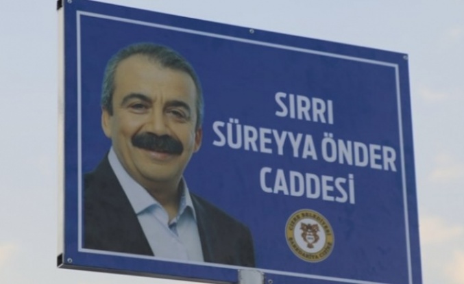 İdil caddesinin ismine Sırrı Süreyya Önder ismi verildi