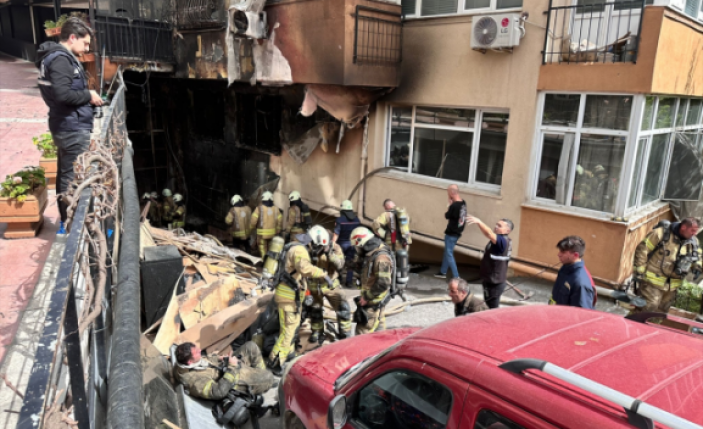 Gece kulübünde yangın faciası 29 kişi hayatını kaybetti