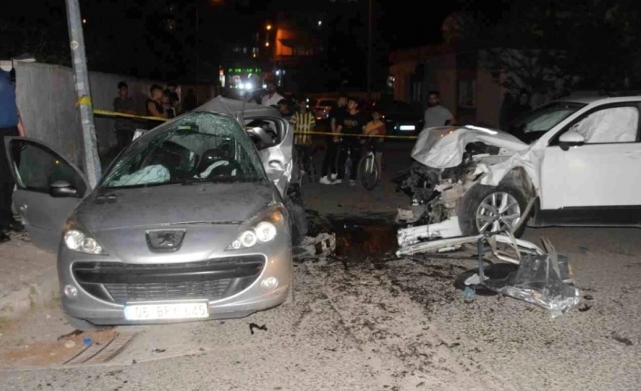 Cizre'de trafik kazası 1 ölü 3 kişi yaralandı