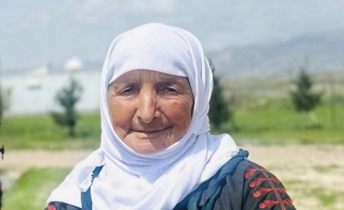 Leyla Dicle vefat etti