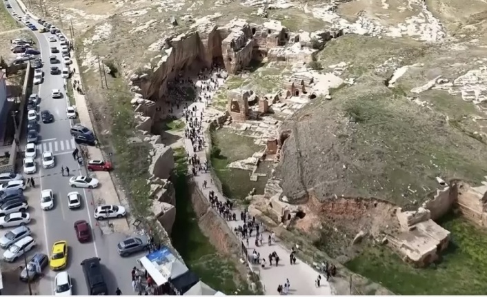 Mardin’de bayramda turist kalabalığı