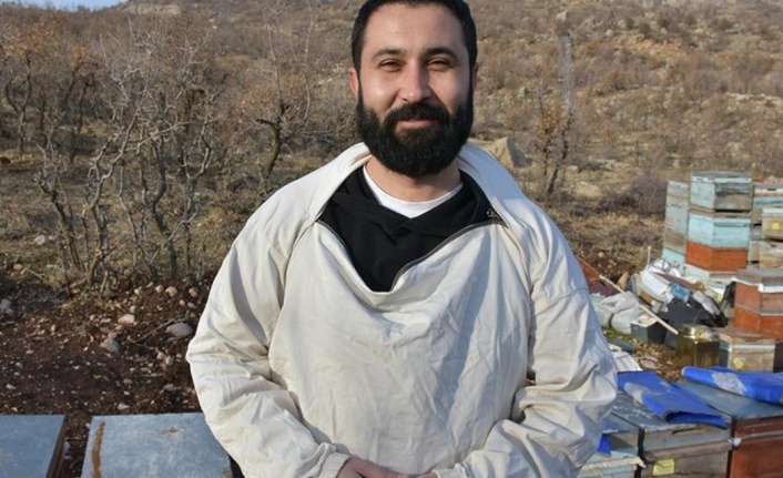 Şırnak’ta bal üreticisine Paris’ten ödül