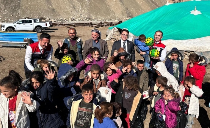 Göçer Çocuklarına ziyaret