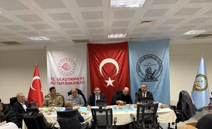 Havalimanında İftar yemeği