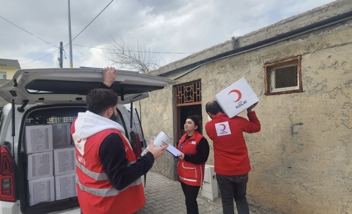 Ramazan’da Dayanışma: Kızılay’dan Gıda Kolisi Dağıtımı