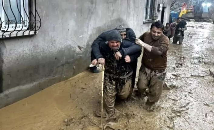 Uludere’de Sel ve heyelan